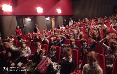 Zdjęcie do WYCIECZKA DO TEATRU